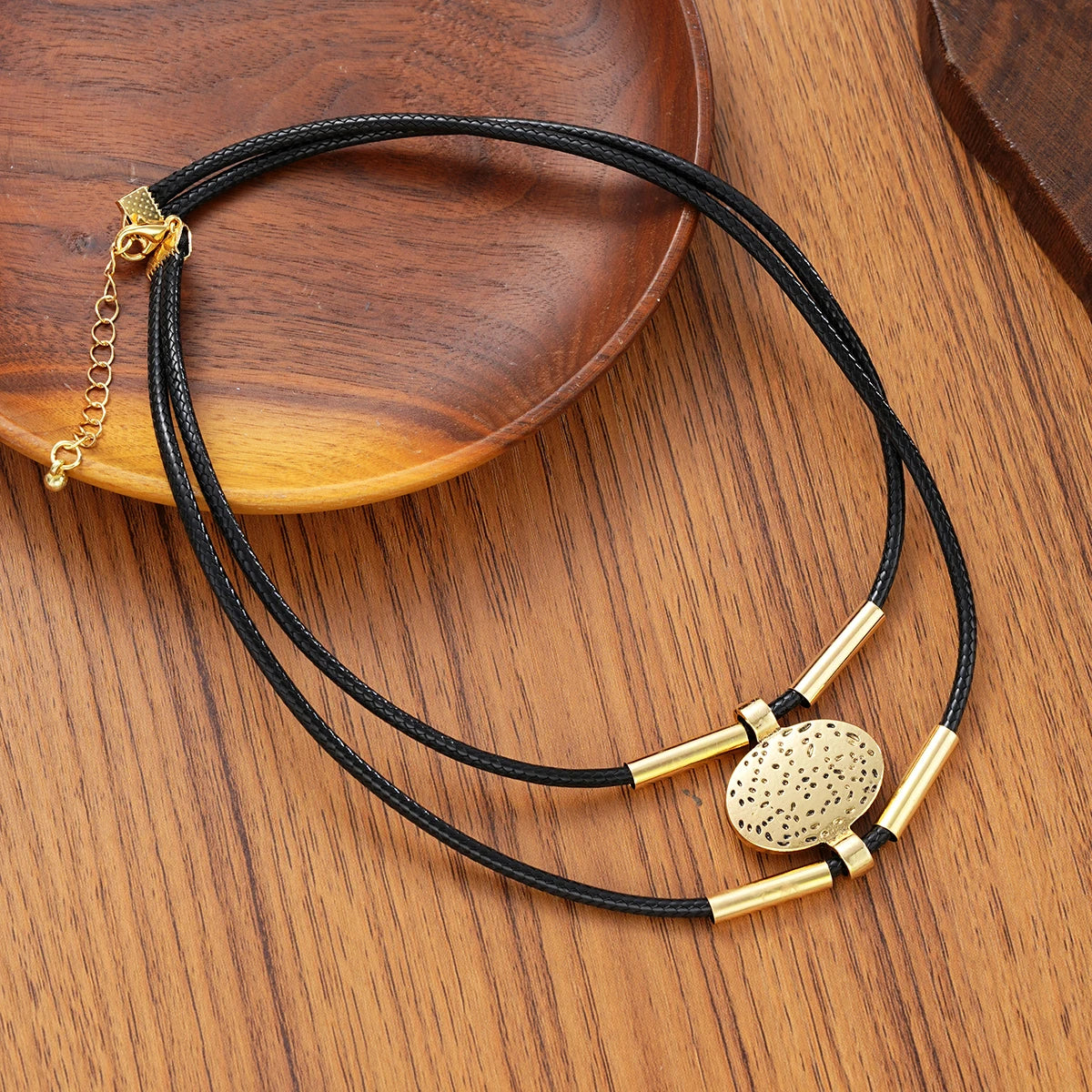 Vintage Faux Leather and Metal Oval Necklace and Bracelet for Women, Gold and Silver, 2 Pieces with Double Layer Chain
