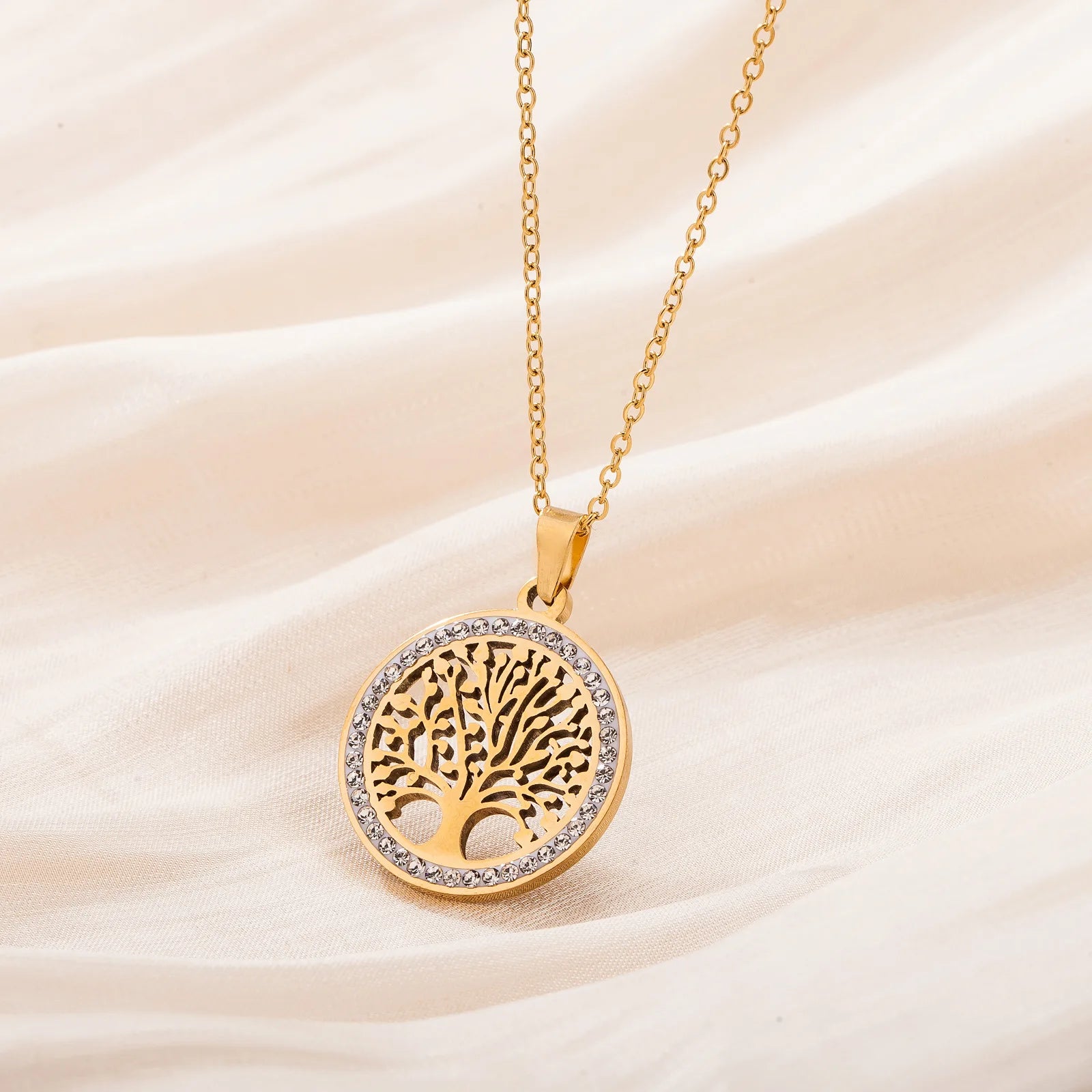 Minimalist Solitaire Pendant Necklace | Gold Plated Stainless Steel O-Chain | Unisex Office/Career Jewellery