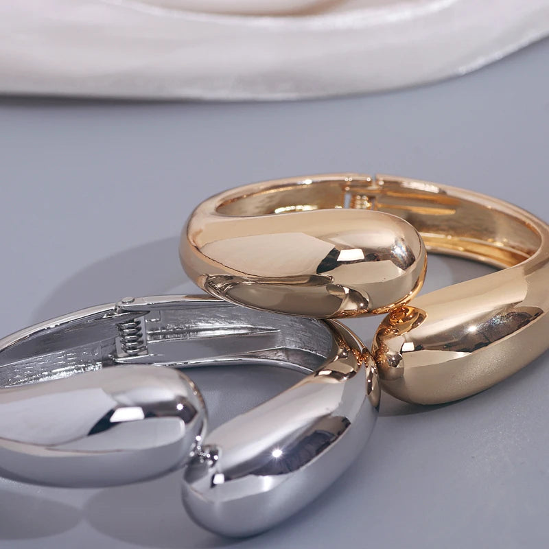 ZHUWEI Women's Gold Plated Open Bangle | Chunky Sculptural Wrist Cuff | Zinc Alloy Fashion Jewellery