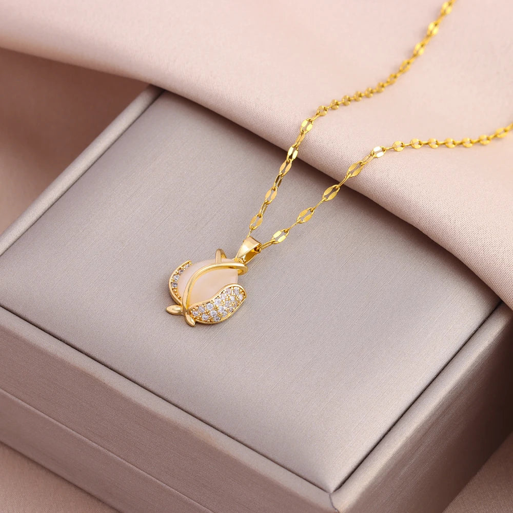 Marisa Women's Solitaire Zirconia Necklace | Stainless Steel Water-Wave Chain | Anti-Tarnish Trendy Jewellery