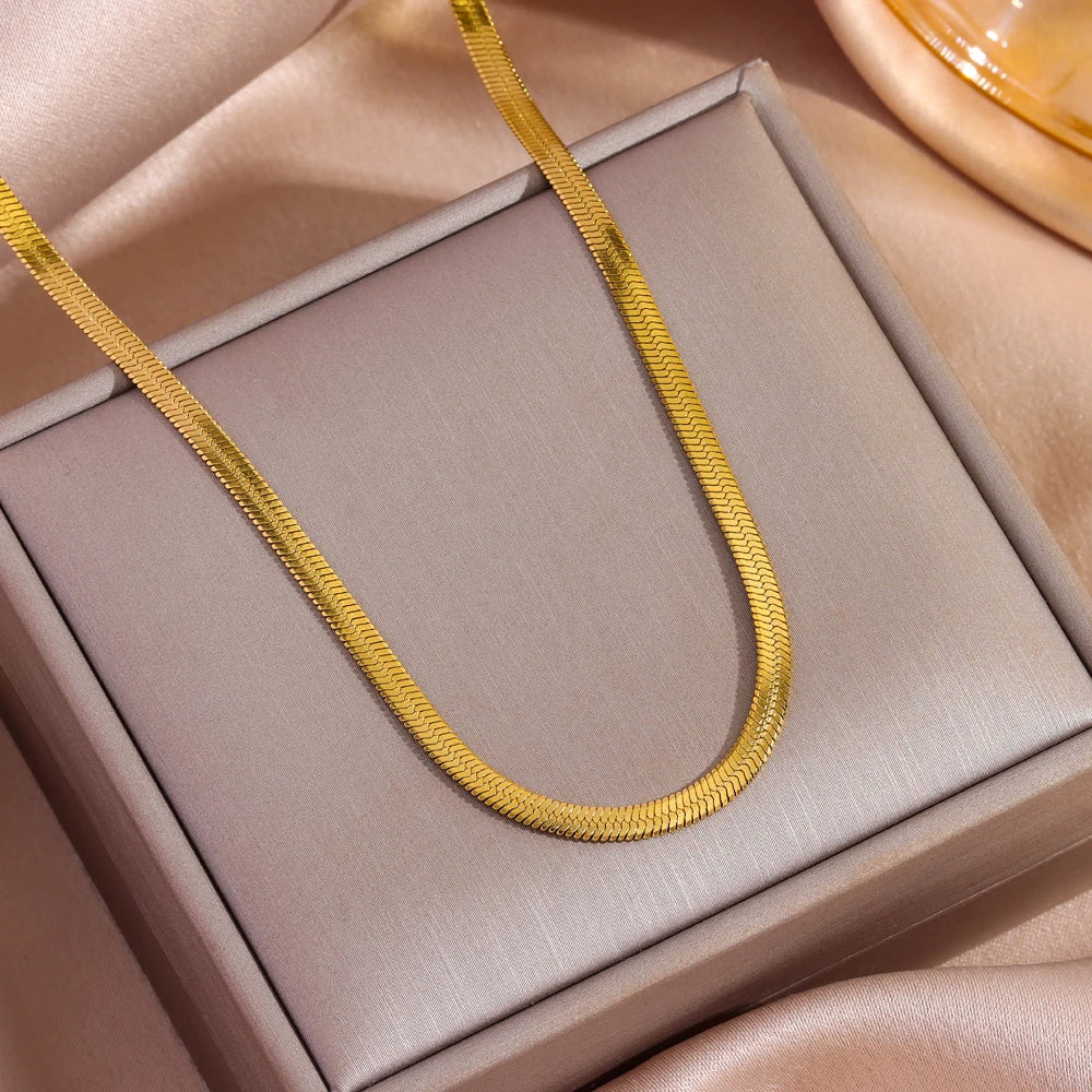 Marisa Minimalist Solitaire Necklace | 18K Gold Plated Stainless Steel Zirconia Pendant | Anti-Tarnish Jewellery