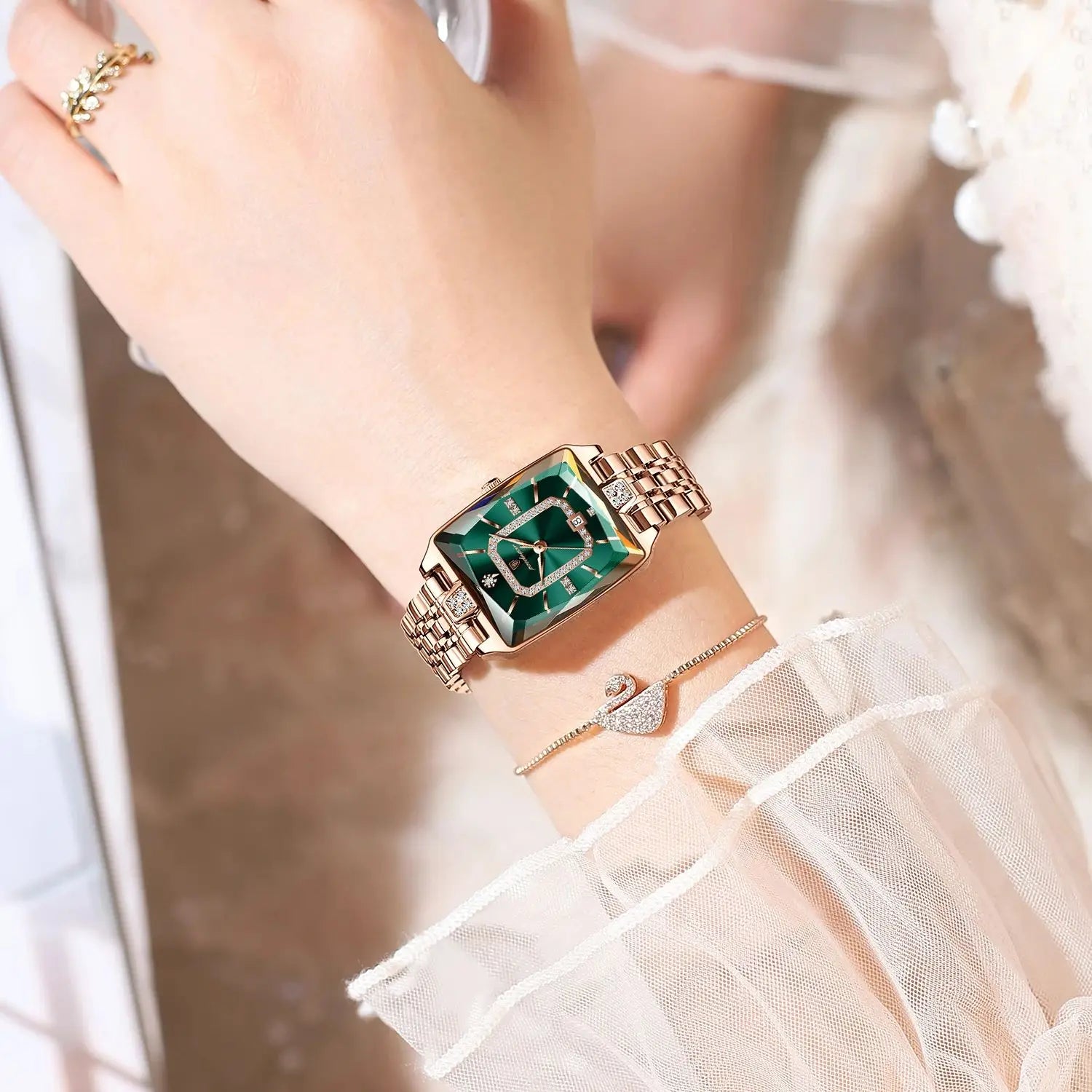 POEDAGAR Emerald Royale – Women’s Luxury Stainless Steel Quartz Waterproof Calendar Watch